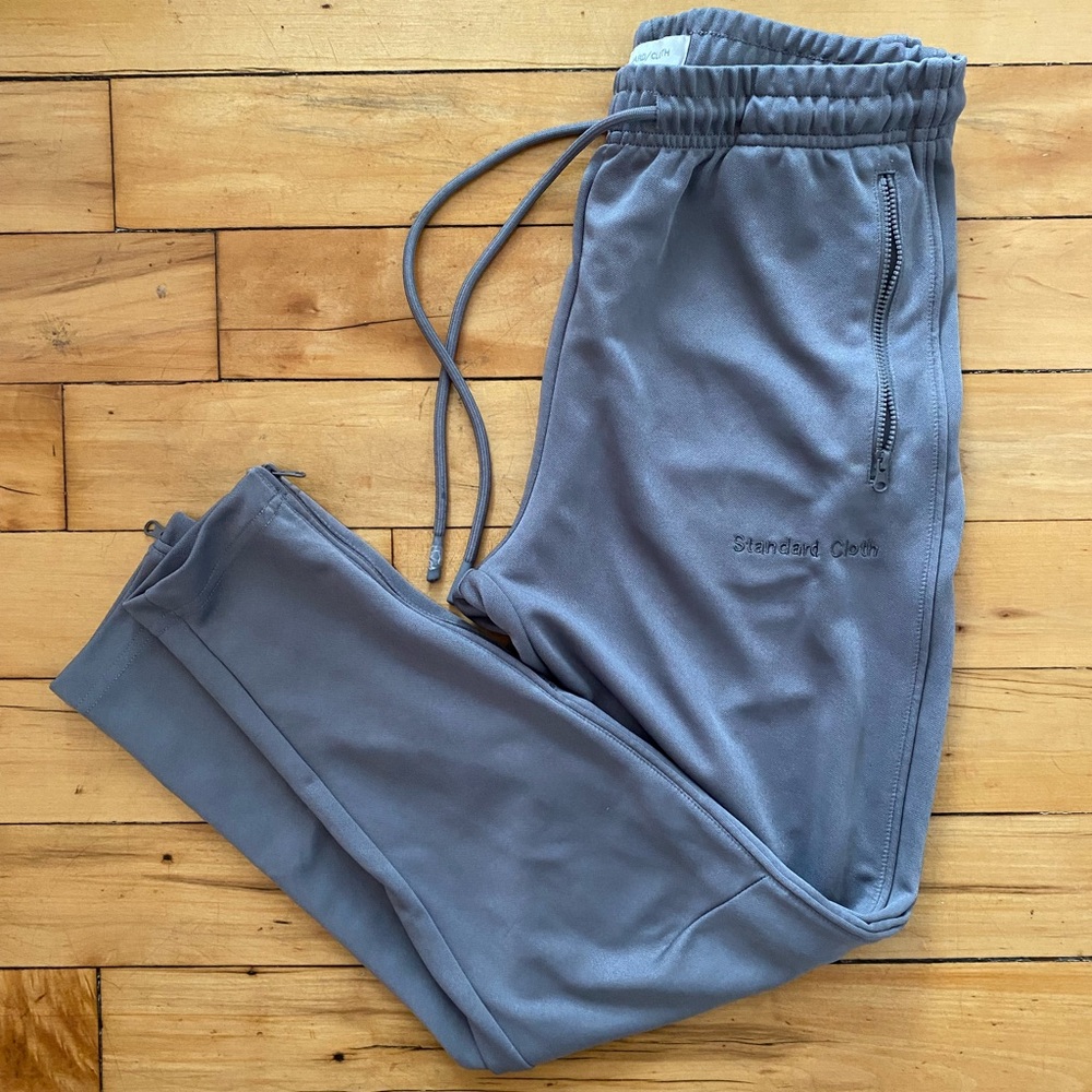 👽 Grey Standard Cloth Joggers - Size Small